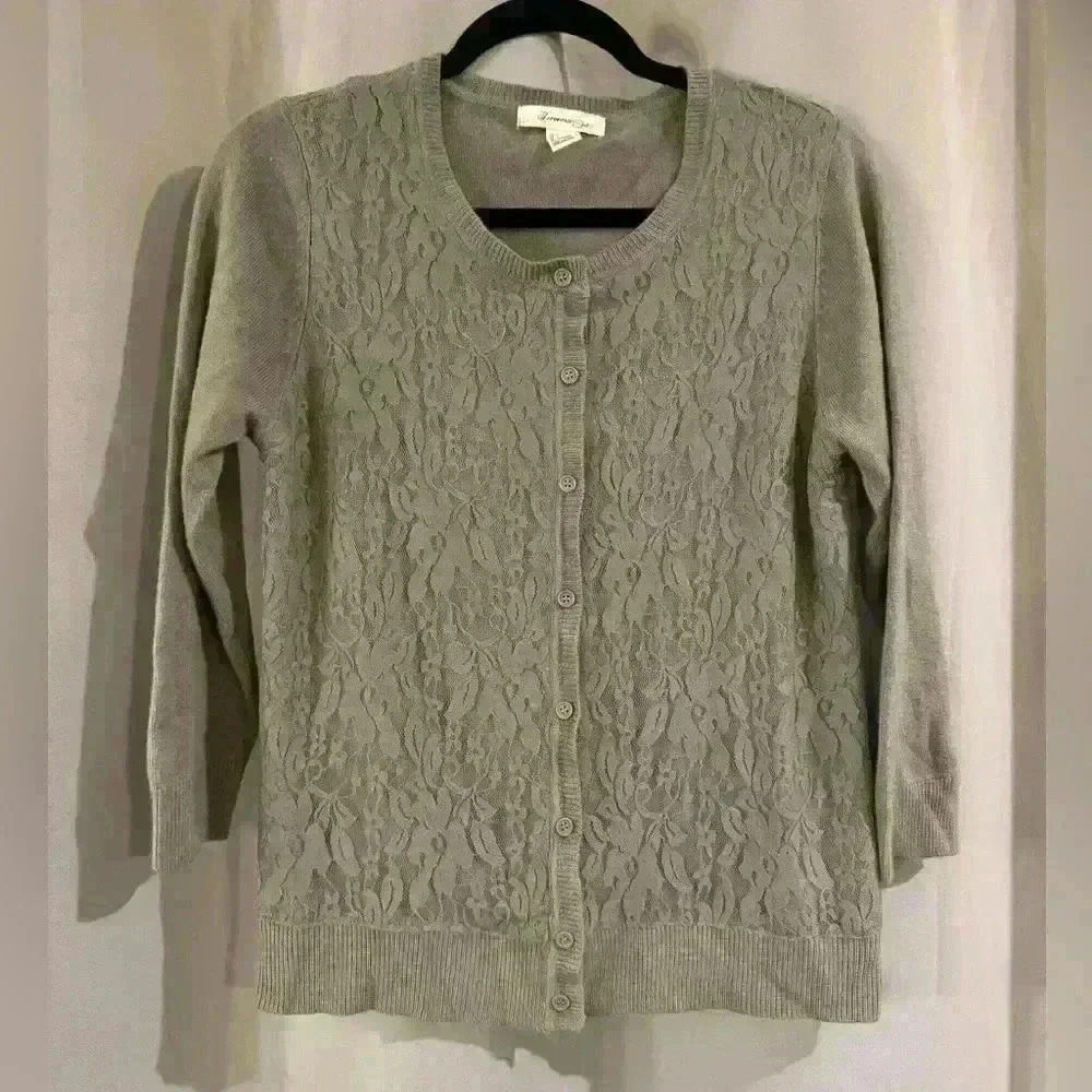 Women’s Forever 21 Button Down Cardigan